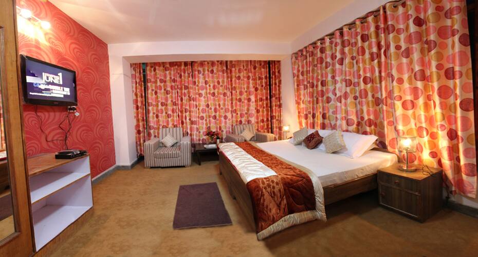 Hotel Jai Room & Restaurant, Manali 2